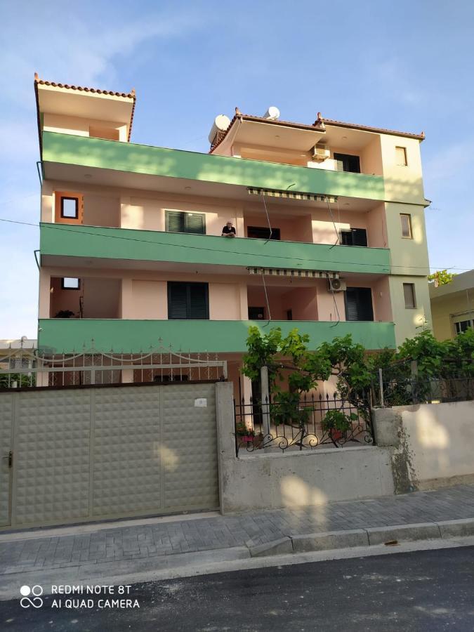 Vila Osmenaj Rent Room Or Apartment Vlorë Exterior foto