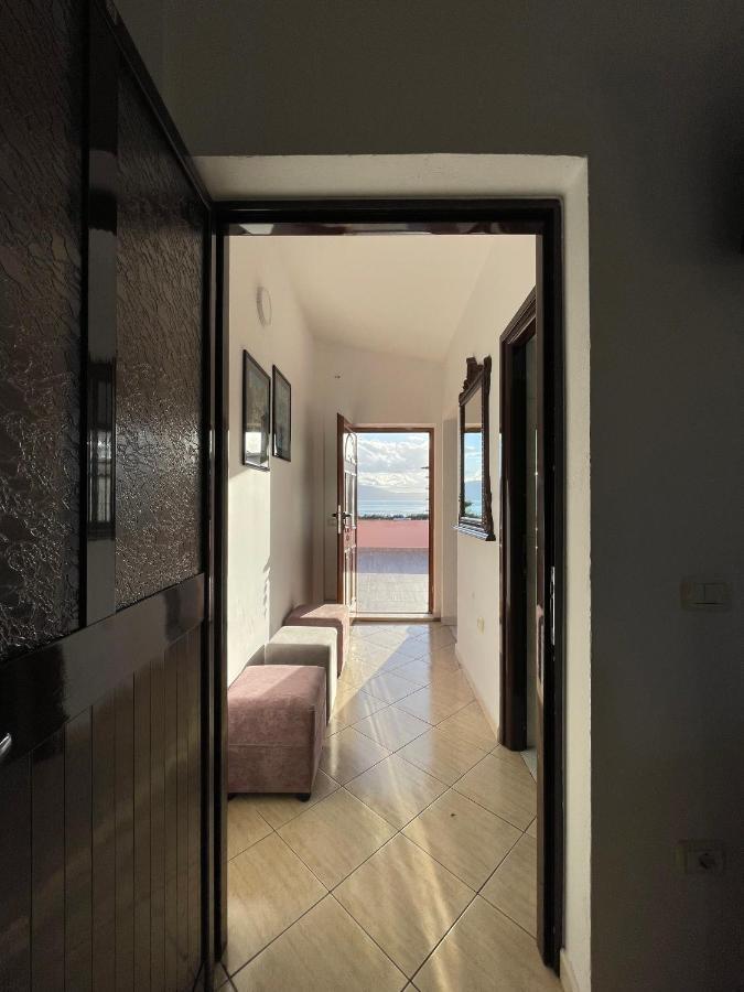 Vila Osmenaj Rent Room Or Apartment Vlorë Exterior foto