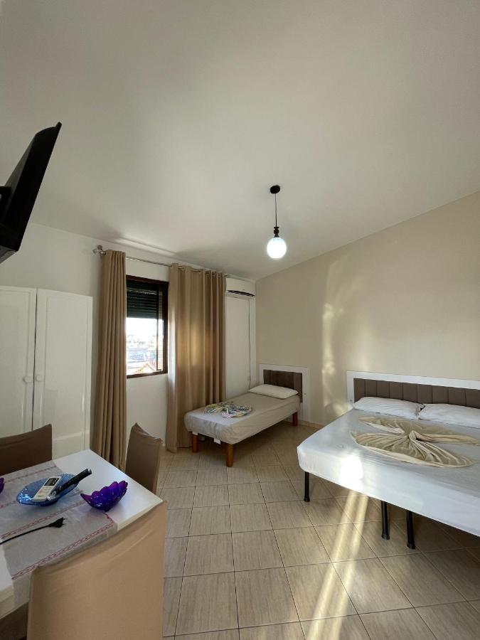 Vila Osmenaj Rent Room Or Apartment Vlorë Exterior foto
